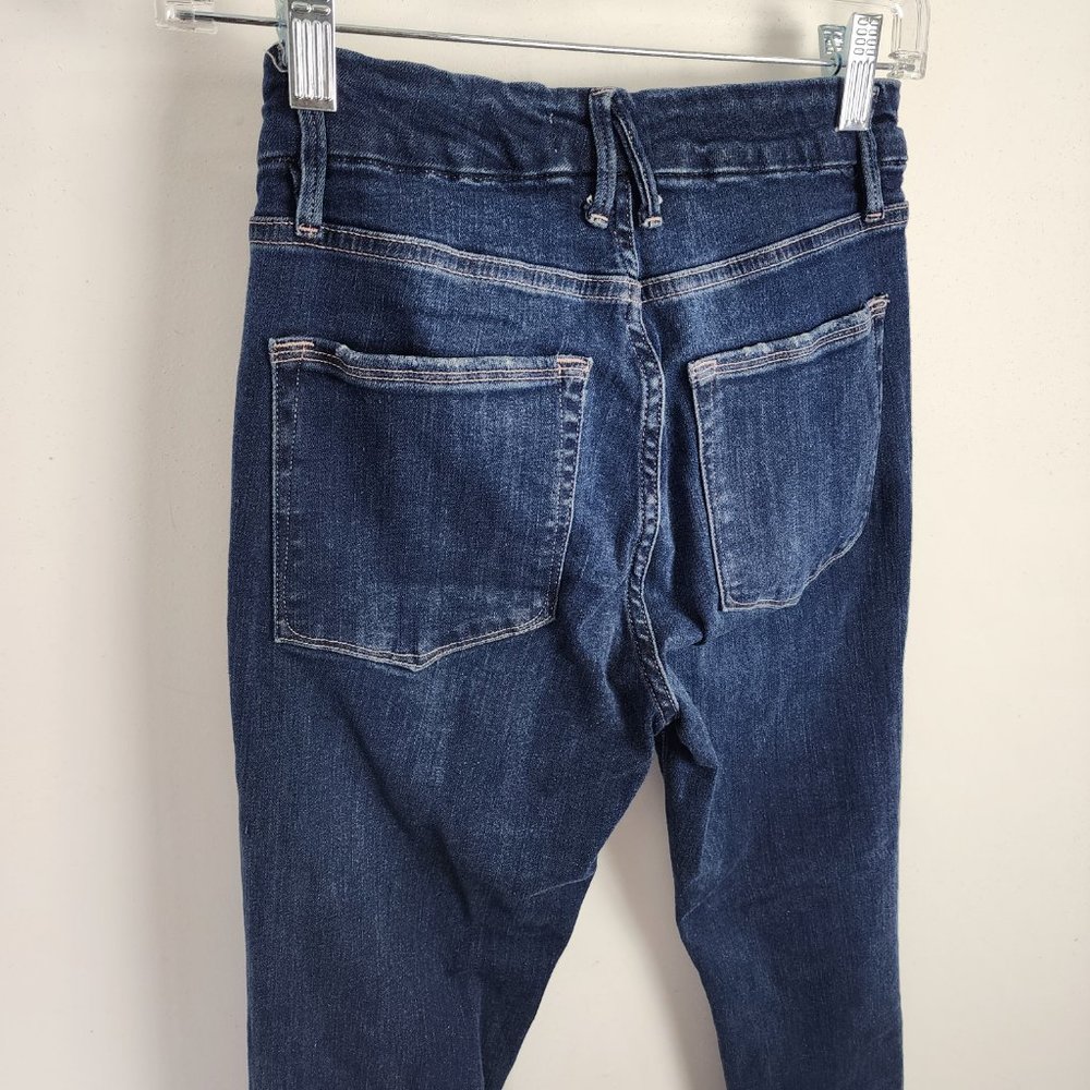Good American Dark Wash Good Legs Crop Stretch Denim Jeans Size 4/27 - Picture 10 of 11